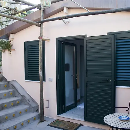 Il Roseto Oda ve Kahvaltı Ravello