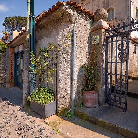 Il Roseto 3* ラヴェッロ